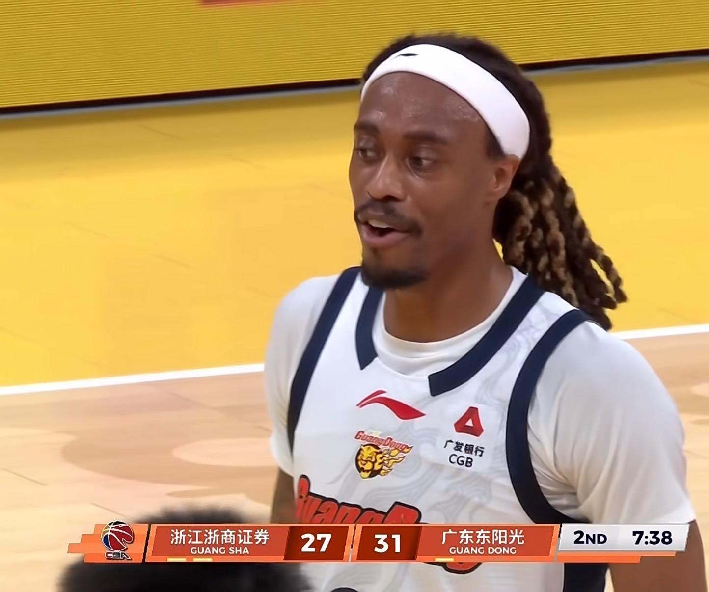 开云体育登录入口-随着广东赢球、北京落败，CBA又乱了！广东重回第三，北京第四